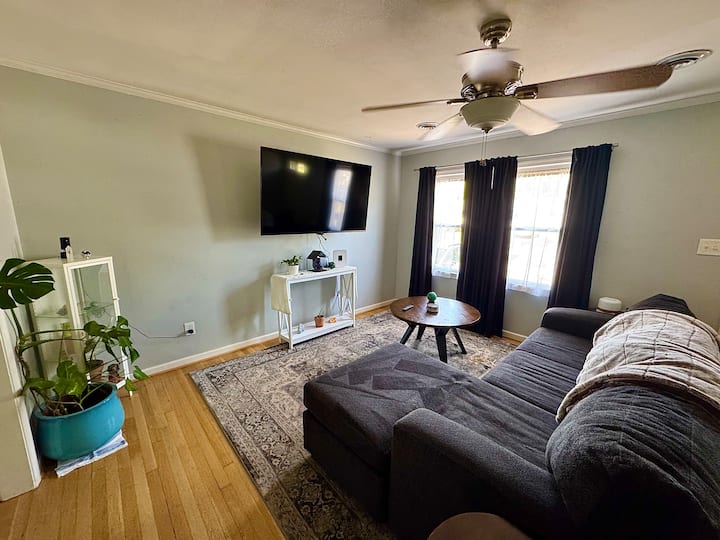 The Quiet Escape | Family Retreat - Newport News, VA