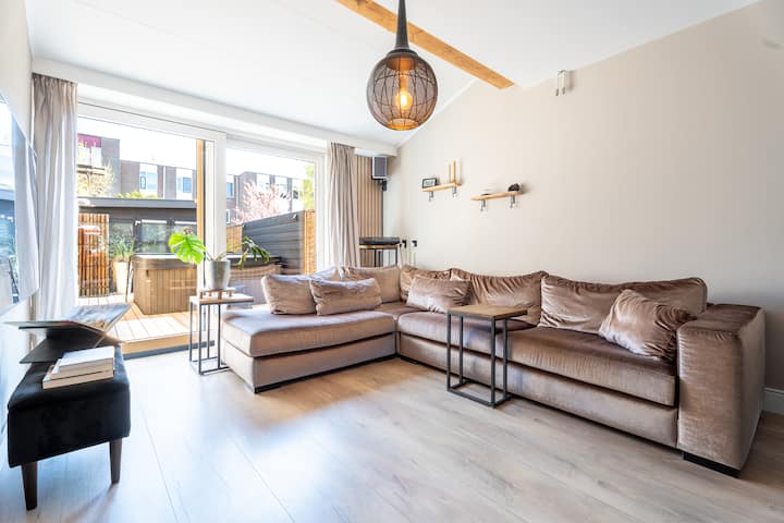 Hoek De Luxe: Designer Stay Near City & Beach - Zoetermeer