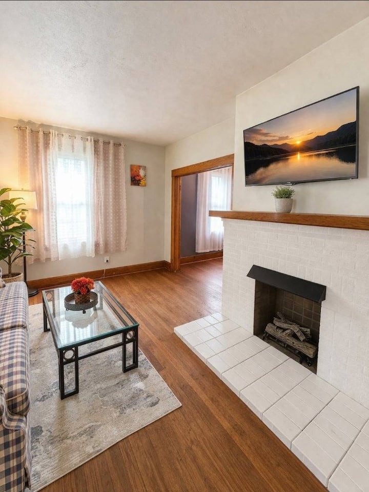 2-bedroom House For The Traveling Professional - Oglebay Resort, WV