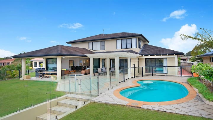 Nirvana Waters-waterfront With Pool-holiday Yamba - Yamba