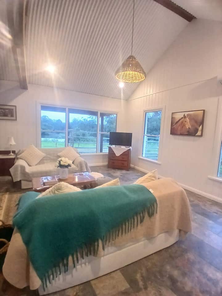 Mimi's Rustic Farmhouse Cottage - Malanda
