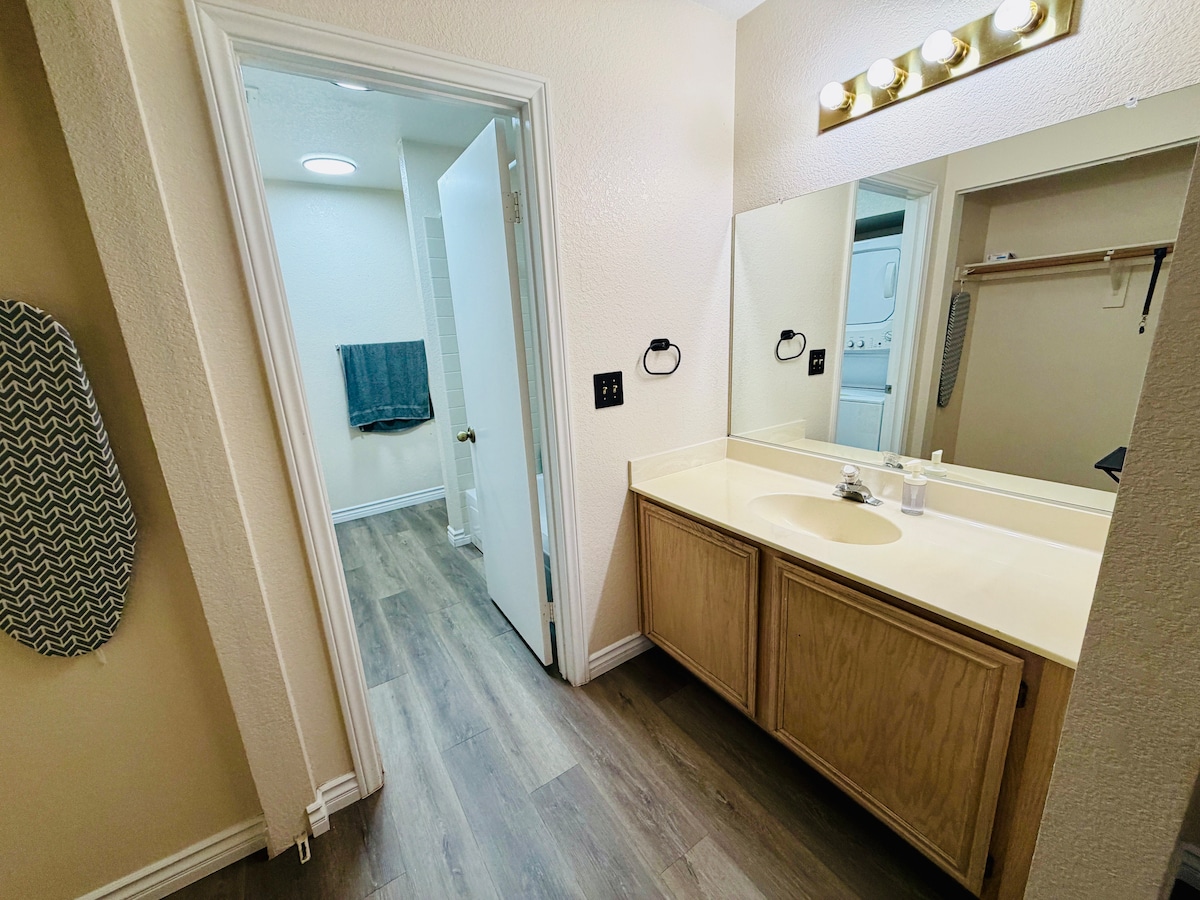 Cozy Vegas Townhome