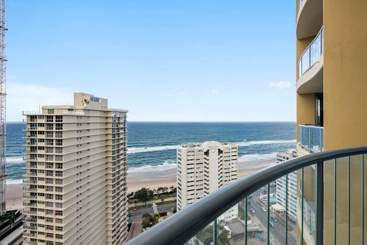 Coastal View Haven With Balcony - Gold Coast