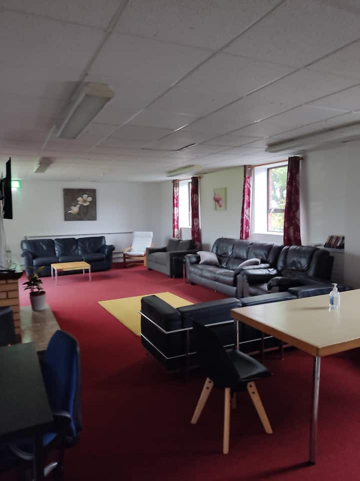 Comfortable 3 Bed Stay At Naba, Dublin - Dublin