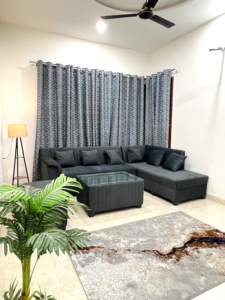 3 Bhk | Jacuzzi | Airport Chandigarh (7 Min) - Sahibzada Ajit Singh Nagar