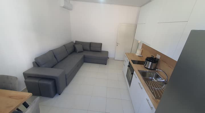 Family Comfort Vlora | 5-min Walk To Lungomare - Albania