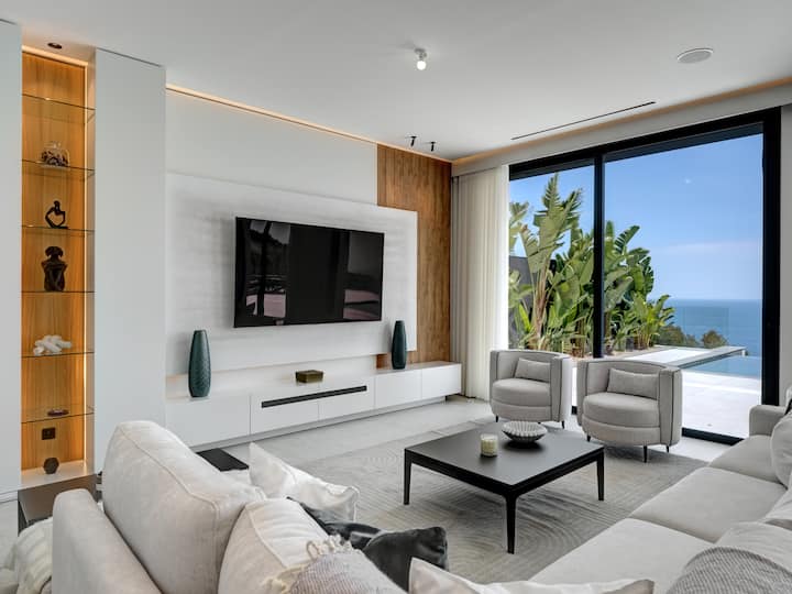 Somptueuse Villa De Luxe à Proximité De Monaco - Menton