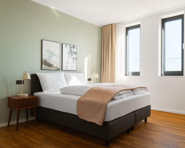 Gelsenkirchen Hochstr | Comfort Suite +Sofa Bed Lt - Gladbeck