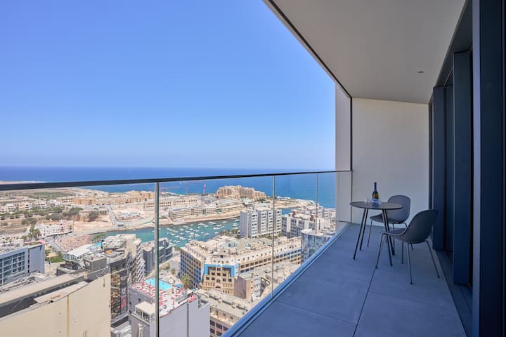 Panorama 20th Floor Suite With Magnificent Views - Malta