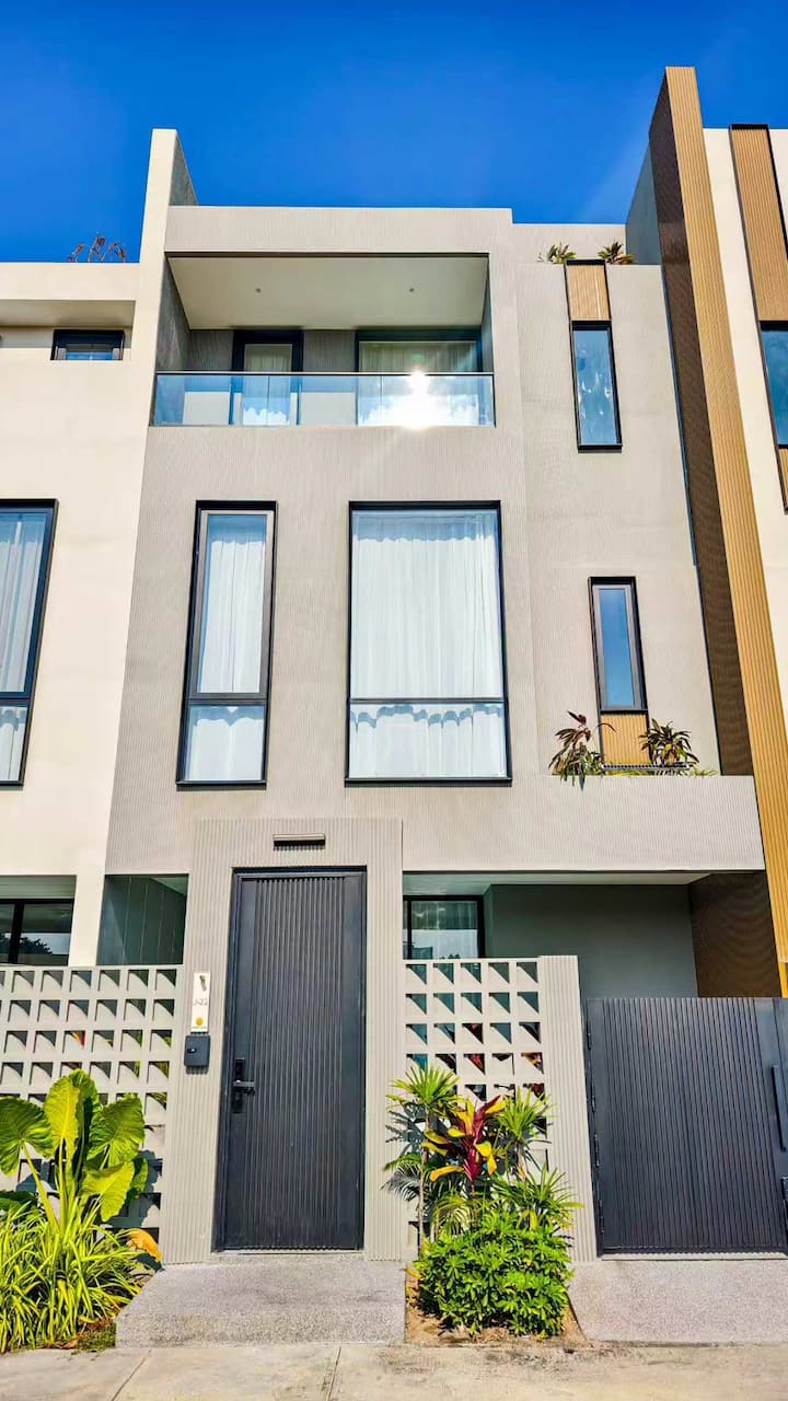 Wonder Land 4br Swimming Pool J22 - Pattaya City