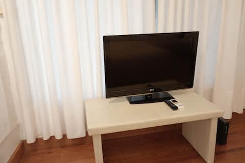 Anuncio de Airbnb popular: 2-bedroom apartment in Retiro, spacious and with a patio A en Retiro
