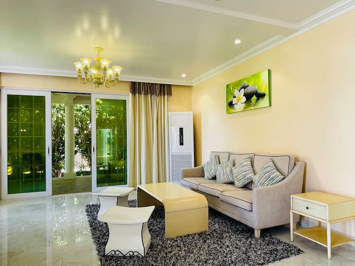 Deluxe Garden View Honeymoon Villa (One Bedroom) - Northern Mariana Islands