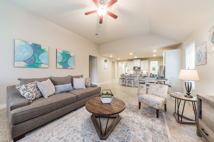 Loving Stella | Sterling Shores Retreat S#41010 - Richmond, TX