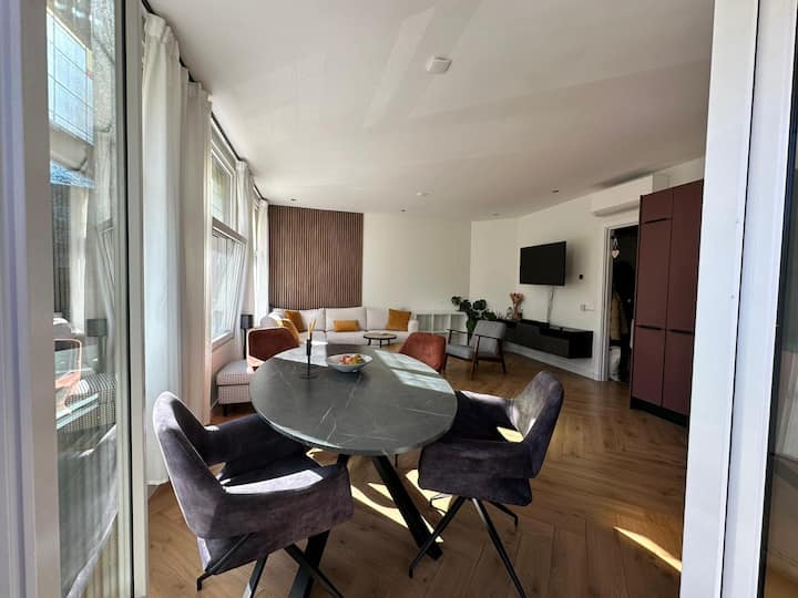 Spacious Waterfront Apartment In City Center - Zaandam