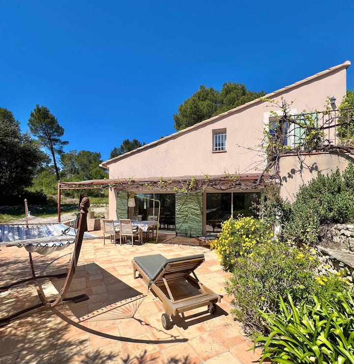 Provencal Gem: Guest House Near Aix En Provence - Velaux