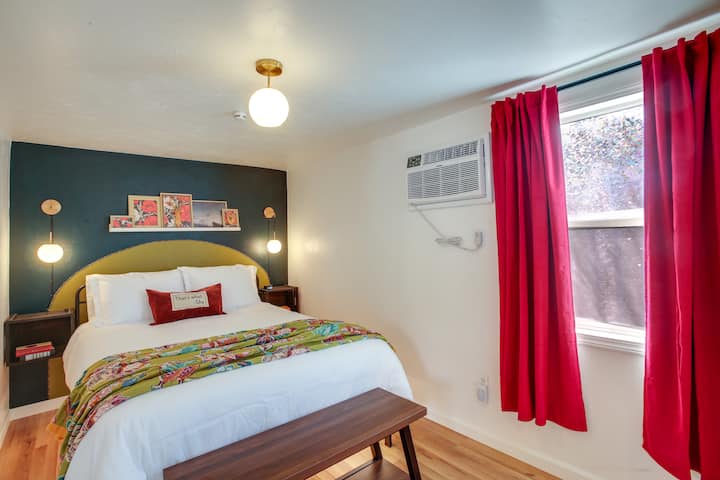 Quick Hospital Commute! Spokane Apt W/ Workspace - Spokane, WA