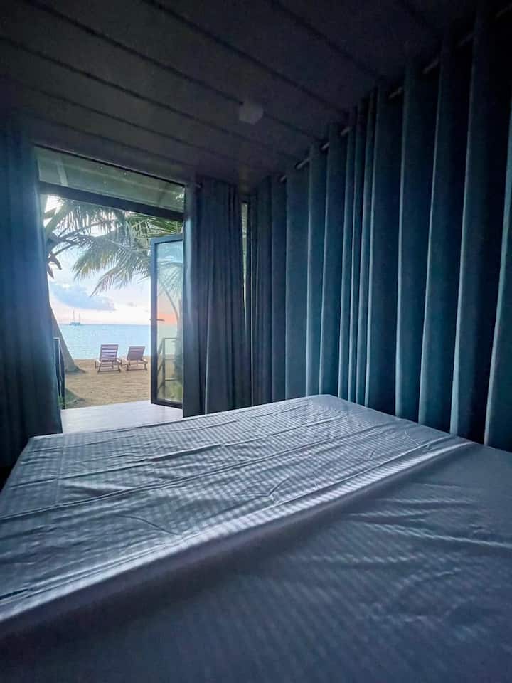 Boxed Breeze Beach Apartments - Mirissa - Mirissa