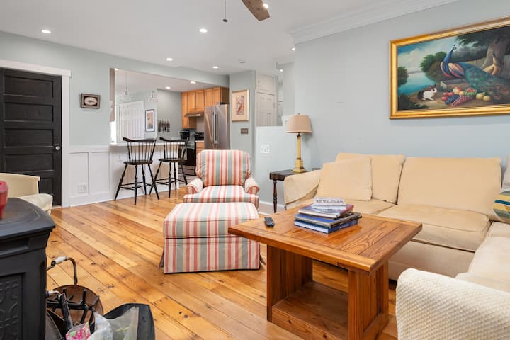 Charming Chesapeake Bay Cottage Steps From The Bay - North Beach, Chesapeake Beach
