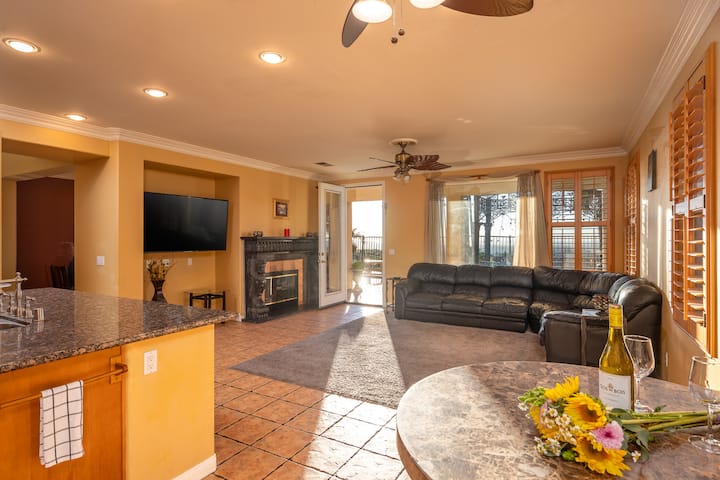 Seabird Retreat | 5b 3ba | Pool, Jacuzzi, Bbq - Imperial Beach, CA