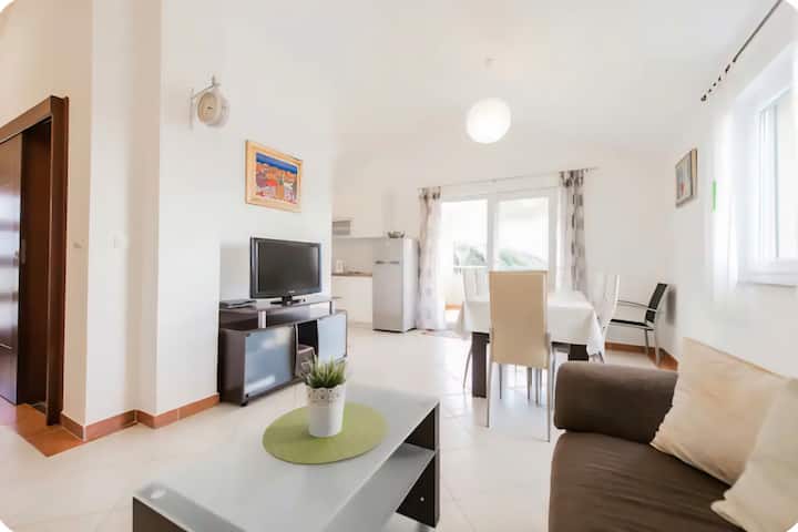 Apartman Ivana 4* Rogoznica - Rogoznica