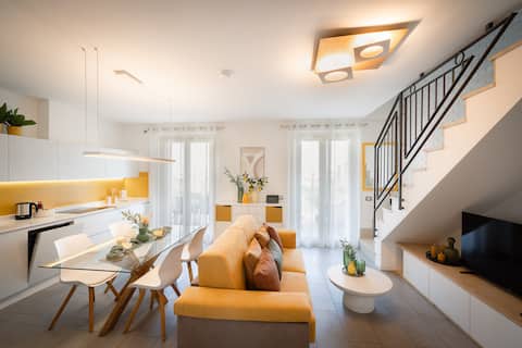 Proprietà Airbnb di successo: Lorry Living MArULA – Sauna, Whirlpool & Rooftop a Castelnuovo Del Garda