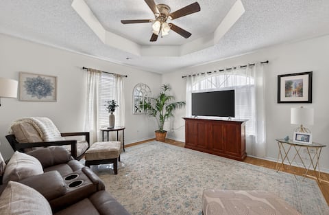 Popular Airbnb listing: The Mallard Retreat - 1 block from Walmart HQ in Bentonville