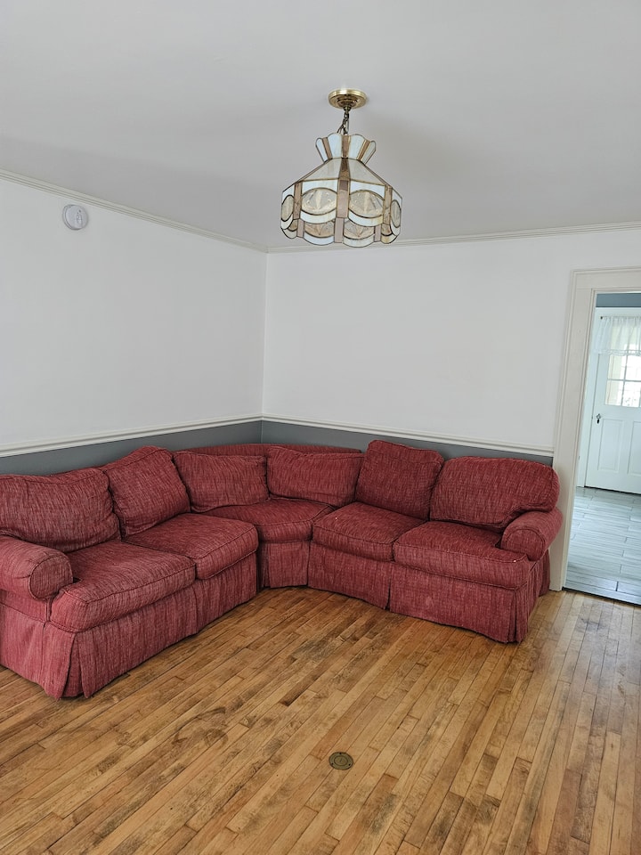 Cozy Room In Beautiful House Near Uvm- Room 3 - Burlington, VT
