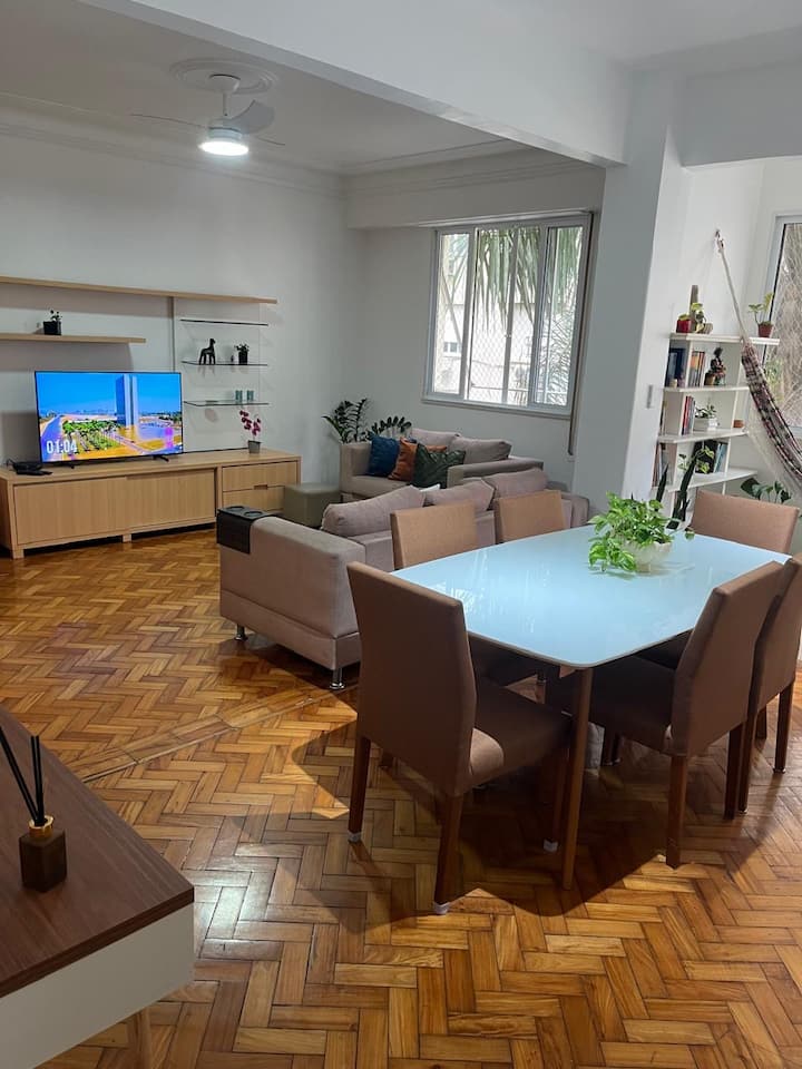 Apartamento Em Copacabana A Poucos Passos Da Praia - Brasil