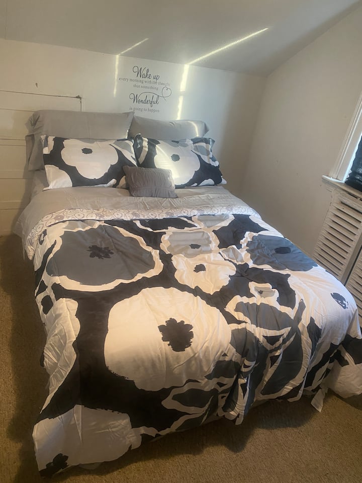 Cozy One Bedroom Apartment In Ne Philadelphia - Bucks County, PA