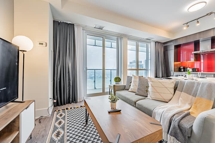 The Comfort Cove 1 Br | Balcony | City View - Toronto
