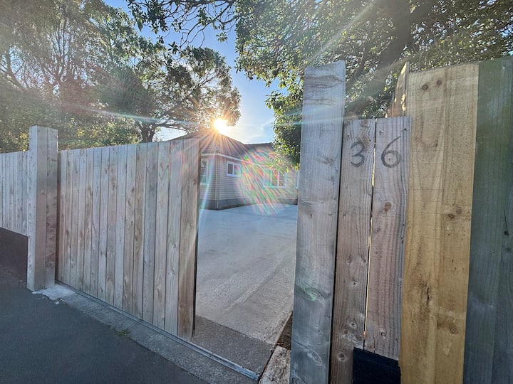 Sunny South Brighton Retreat | 250m To Beach - Christchurch