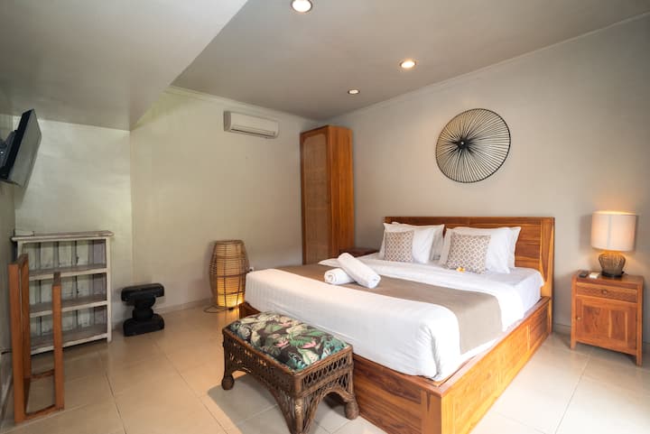 Ubud Guesthouse Near Ubud Palace Peaceful Stay - Ubud