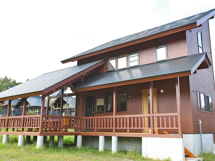 なごみ舎ひるがの【17棟】bbq（大型デッキ／洗濯機有）～12名・寝室3室 - 高山市
