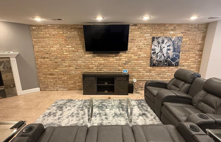 Spacious 2br - Mins From Mccormick Place/downtown - Chicago, IL