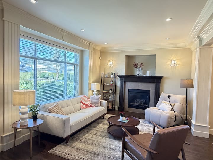 4br Burnaby Home Near Metrotown | Self Check-in - Burnaby
