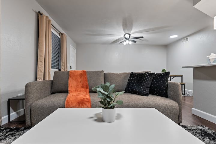 Great For Mid/long Stays | Pool | Covered Parking - Mesa, AZ