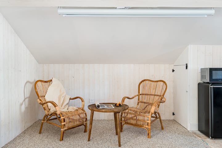 Suite De Charme Atypique - Patio Et Balnéo - Montrond-les-Bains
