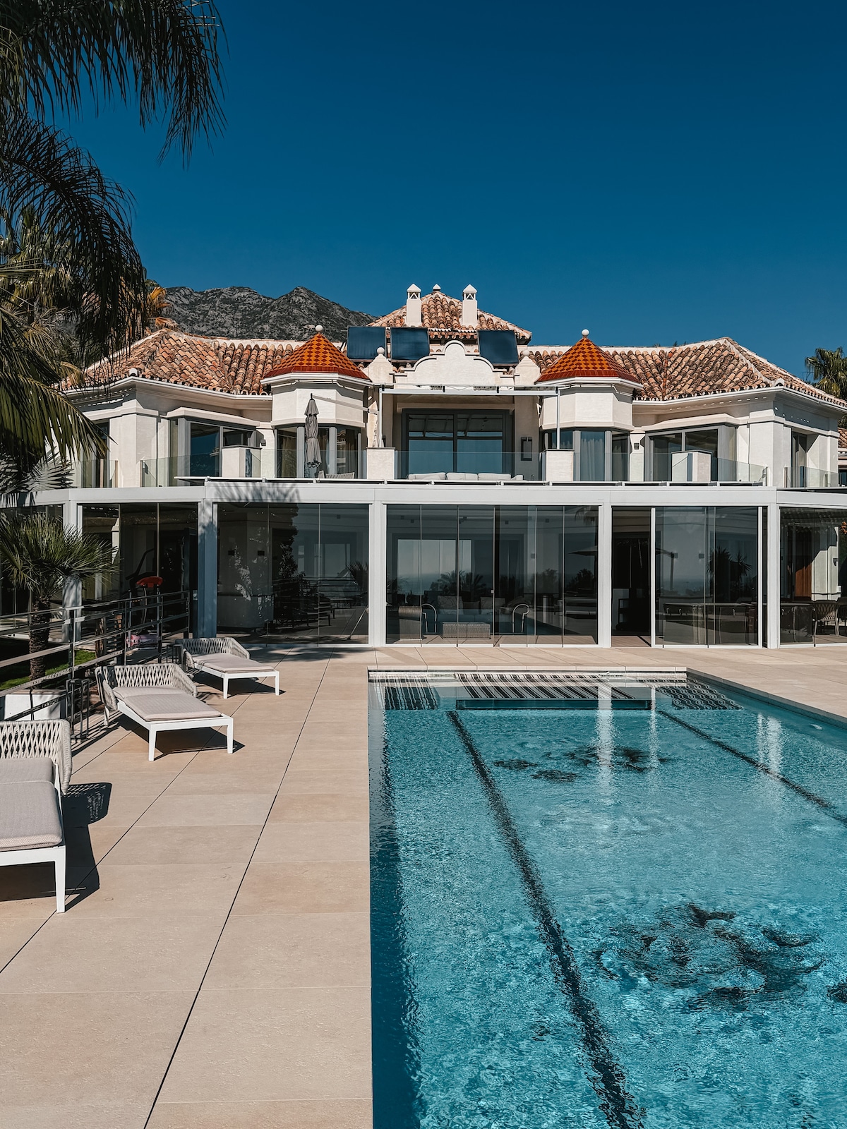 RDR545 - Stunning 6 bed. Luxury Villa Golden Mile 3