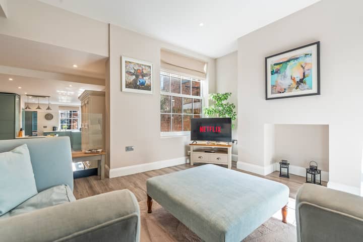 Eaton Place | Free Parking | Sleeps 4 | Handbridge - Chester