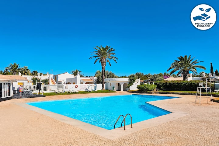 Elegant Townhouse With Pool In Vilamoura - Albufeira