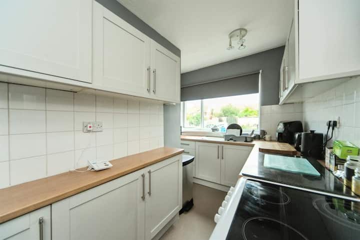 Great House - Walk To Beach, Parks, Shops - Eastbourne