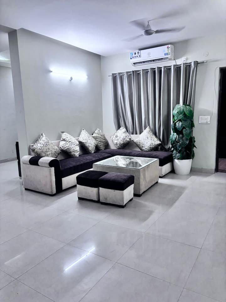 Namah 3bhk Luxury Villa| Kitchen|near Prem Mandir - Vrindavan