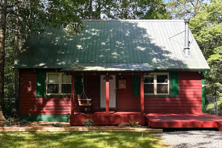 Pets Welcome! Dahlonega Gem W/ Deck, 9 Mi To Town - Cleveland, GA