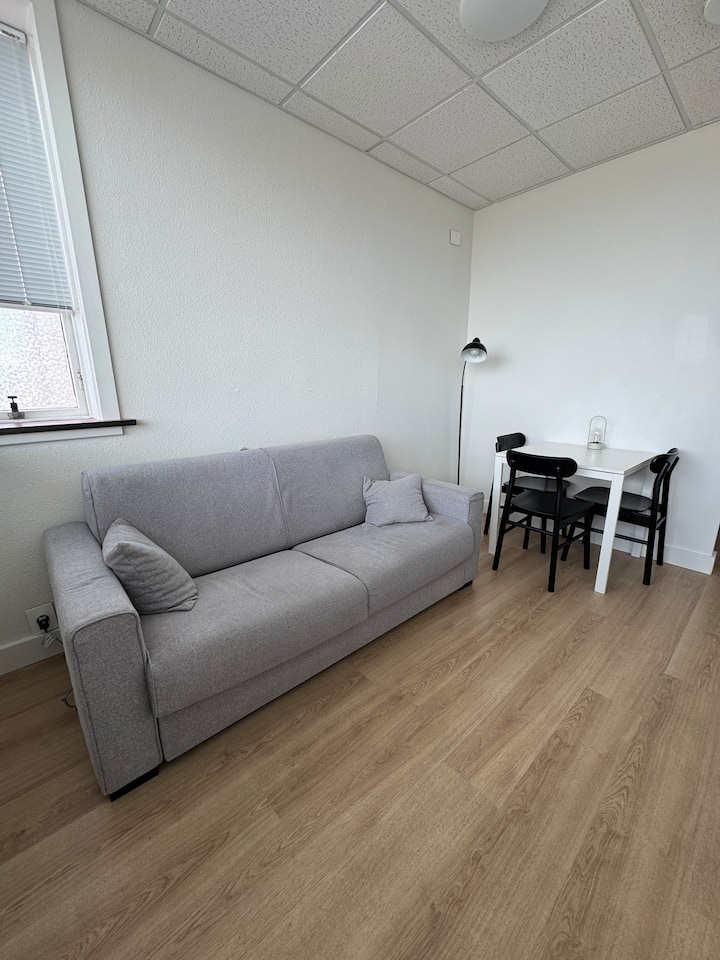 Modern Apartment Near Kef Airport - Aéroport de Reykjavík Keflavík (KEF)