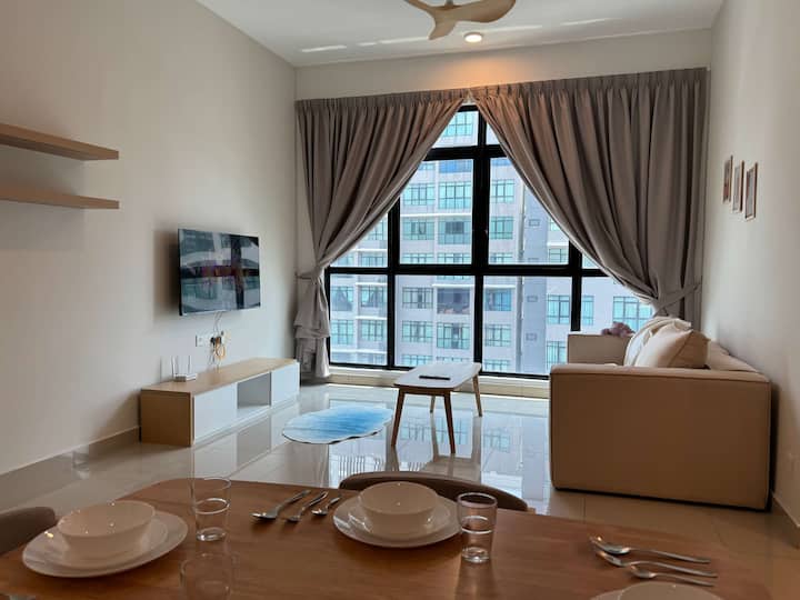 Conezion : Muji Style 5 Pax Essential Stay - Seri Kembangan