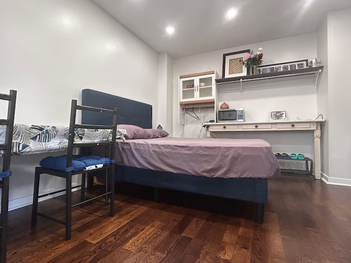 A Lovely Studio Apt In Pickering - Pickering