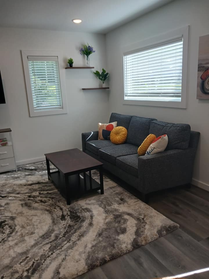 Trailside Cottage | 1br Near Greenfront - Twin Lakes State Park, Green Bay