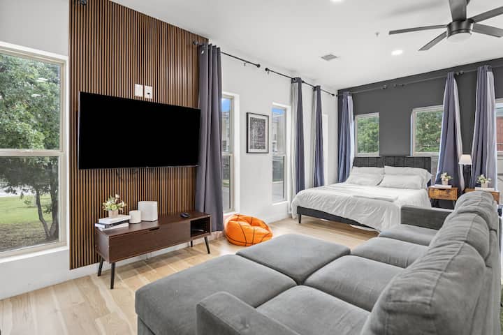 Modern Luxury Loft In Arlington - 알링턴