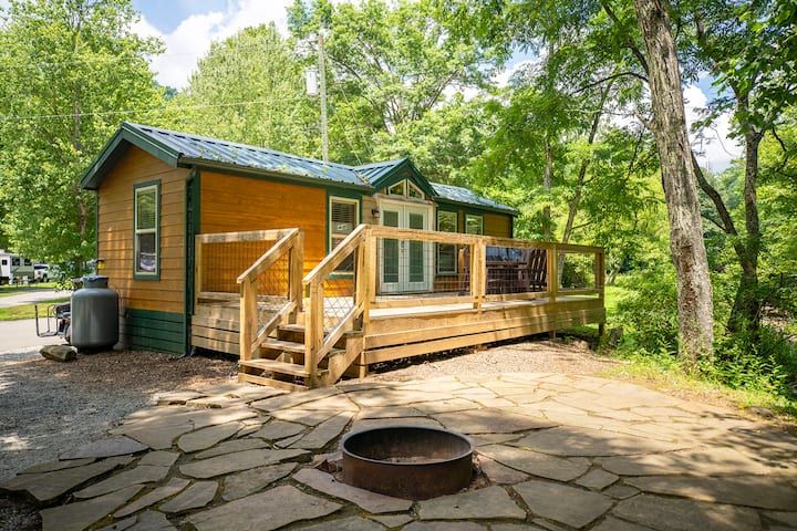 Smoky Mtn Family Cabin With Pool Access - Cherokee, NC
