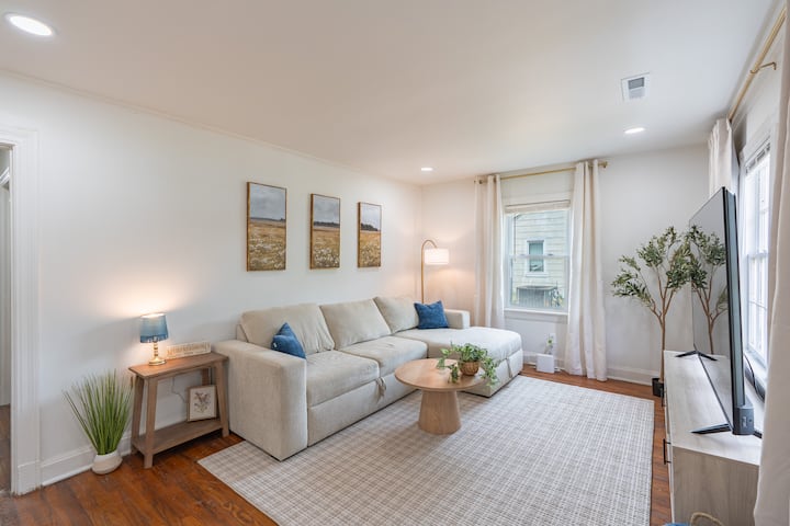 Murfreesboro Gem Near Square + Mtsu + Cozy Cottage - Murfreesboro, TN